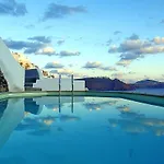 Nostos Daire Oia