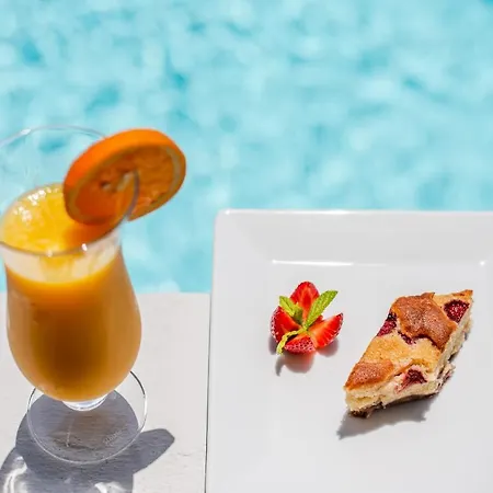 노스토스 아파트먼트