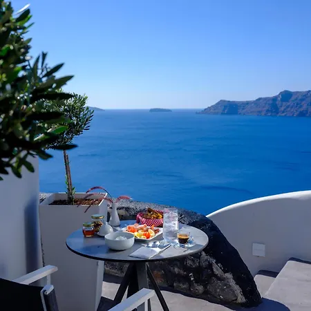 노스토스 아파트먼트