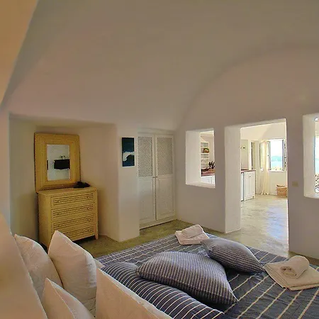 노스토스 아파트먼트