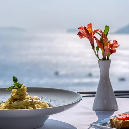 노스토스 아파트먼트 아파트 이아