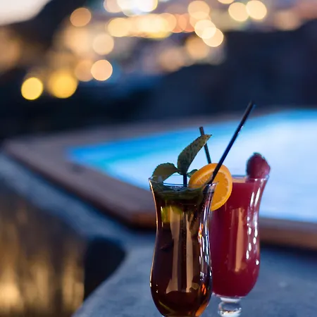 노스토스 아파트먼트 아파트 이아